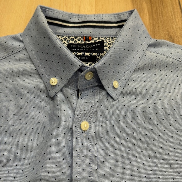 Denim & Flower Long Sleeve Button Up Blue White Polka Dot Medium Untucked Shirt - Picture 4 of 12